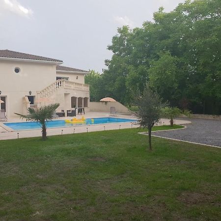Maison Calme Et Spacieuse Bassens (Gironde) Exterior foto