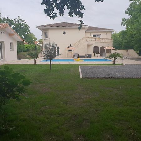 Maison Calme Et Spacieuse Bassens (Gironde) Exterior foto