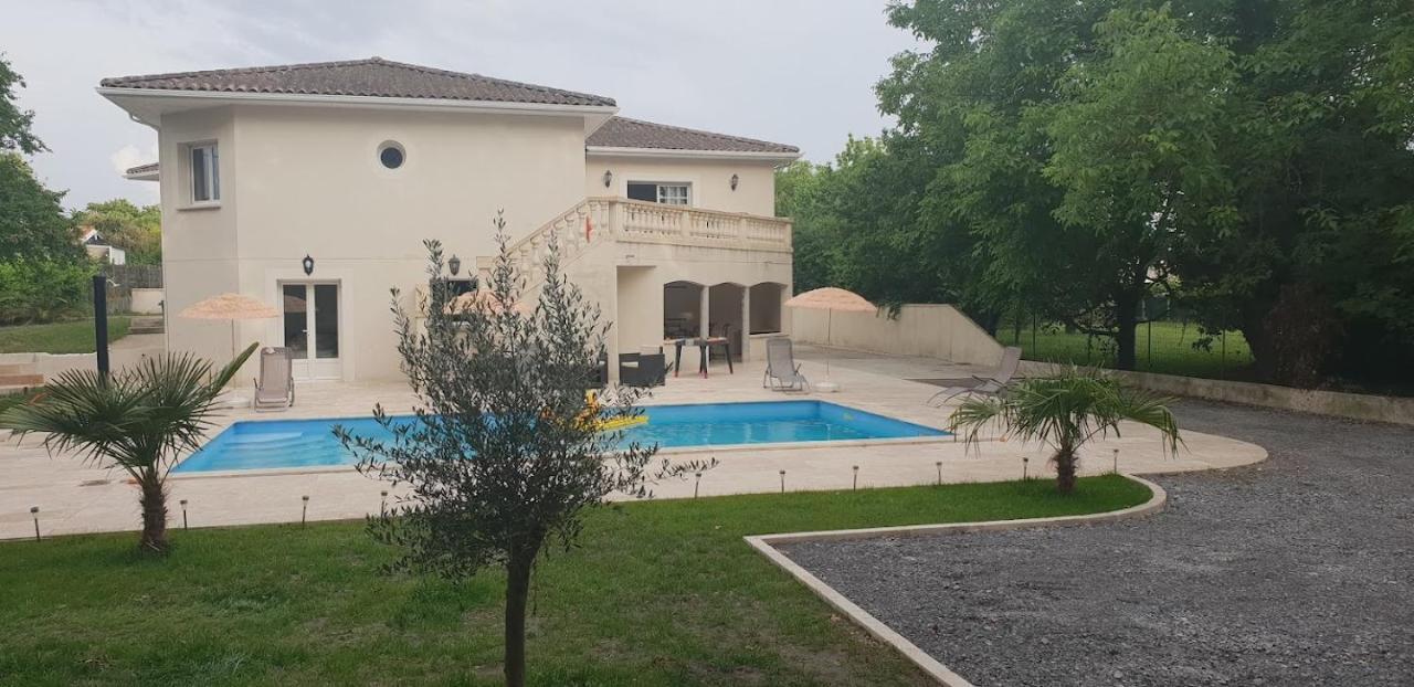 Maison Calme Et Spacieuse Bassens (Gironde) Exterior foto
