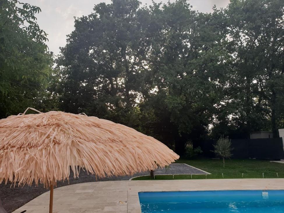 Maison Calme Et Spacieuse Bassens (Gironde) Exterior foto