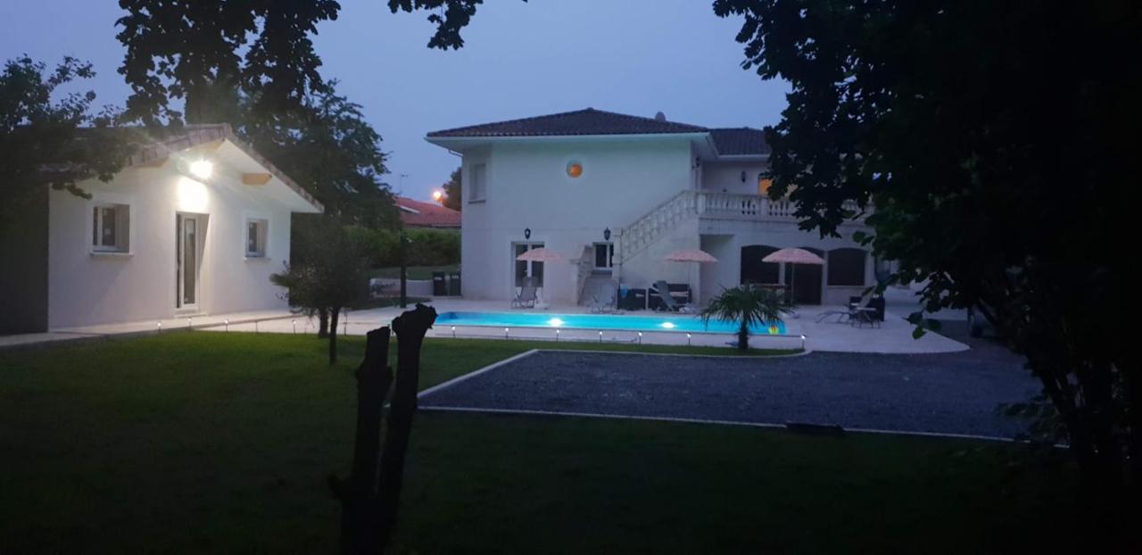 Maison Calme Et Spacieuse Bassens (Gironde) Exterior foto
