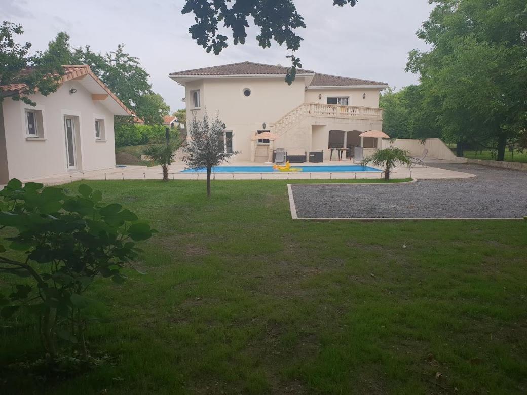 Maison Calme Et Spacieuse Bassens (Gironde) Exterior foto